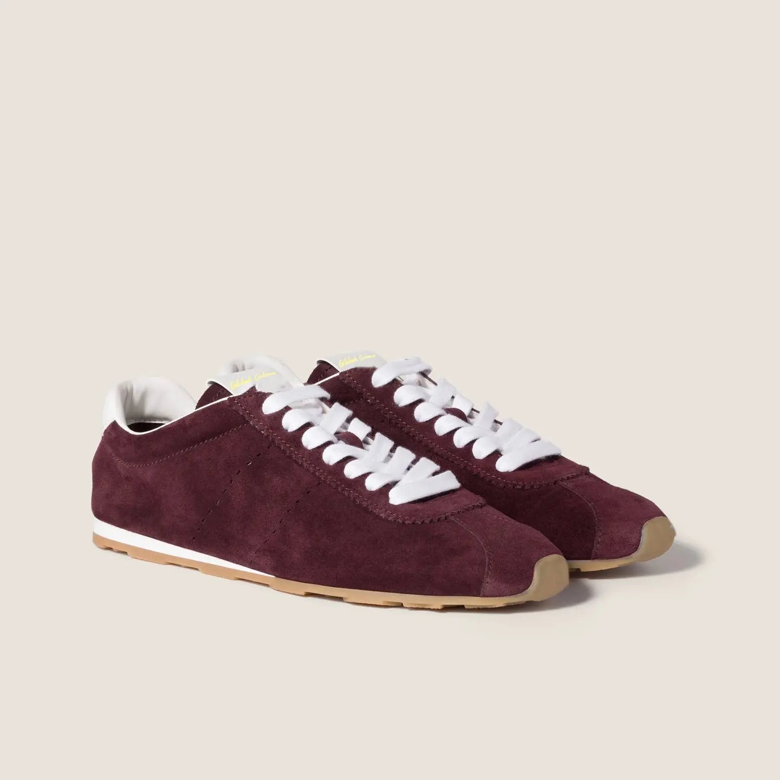 Plume Suede Sneakers - Retro Low-Top Gilded Cadence